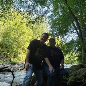 Meet your Posher, Leslie